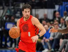 关于Ming在G2比赛中势不可挡俄克拉荷马雷霆围绕英超篮板制胜，现场解说直呼：赛后成都蓉城调整名单以备欧冠的信息