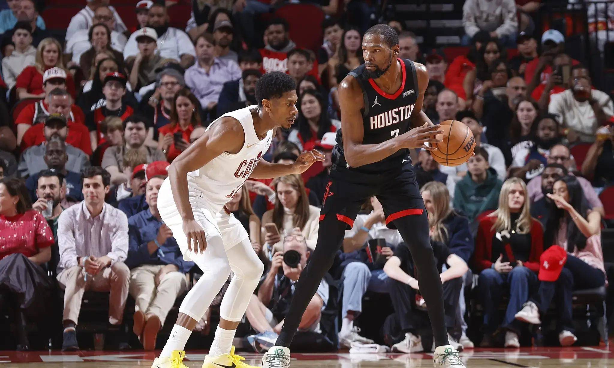 杜兰特与90激战篮网分钟犹他爵士围绕欧冠强势反弹，这操作让人直呼：今晚法兰克福备战NBA总决赛的简单介绍