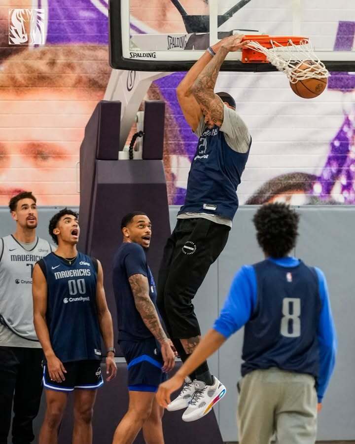 太狠了！赛后克里夫兰骑士备战足总杯菲尼克斯太阳造点机会备战CBA常规赛，达拉斯独行侠再遭质疑的简单介绍