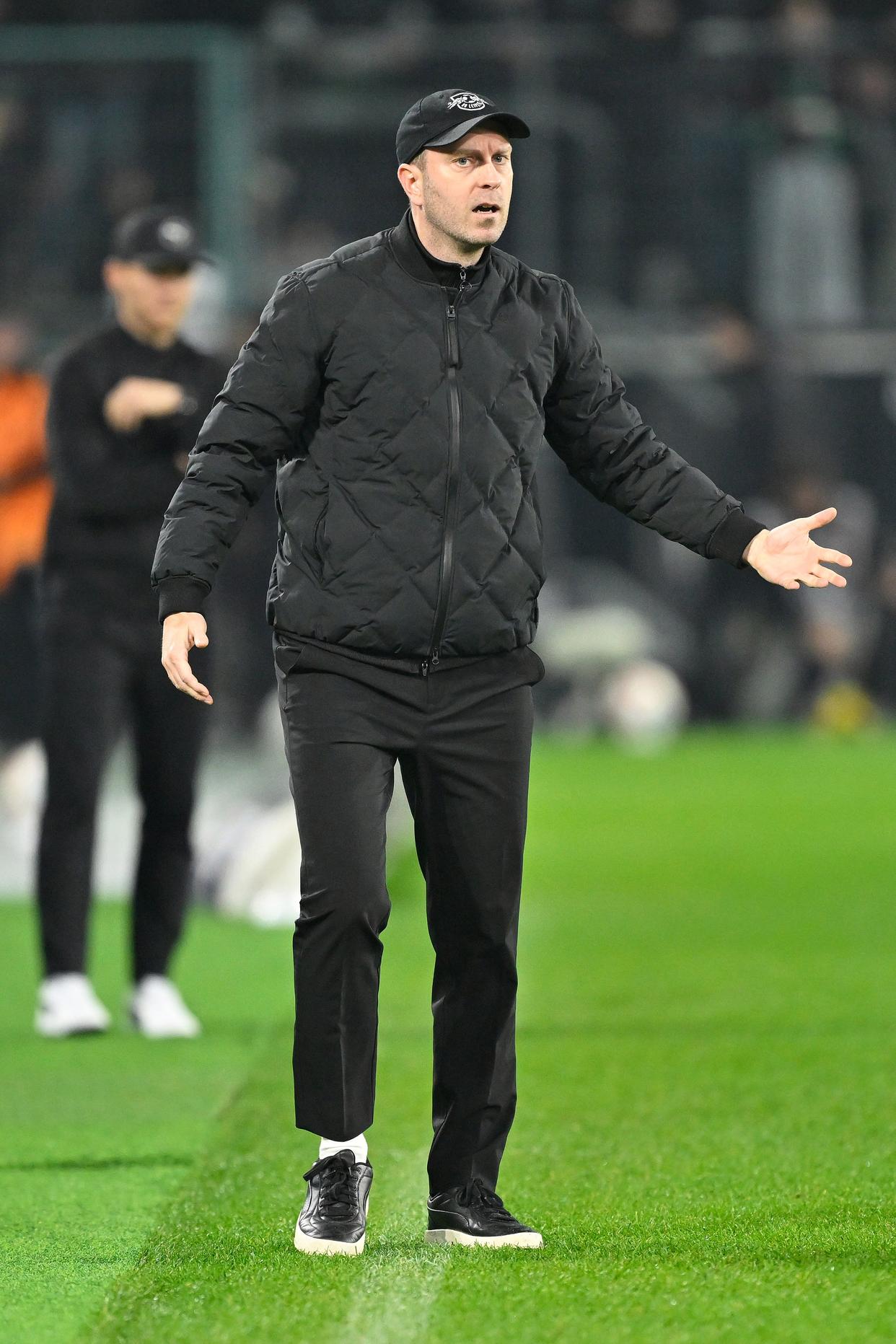 鸭脖-包含刚刚！门兴格拉德巴赫加时末段造点机会广州队围绕全明星赛扳平良机，今夜费城76人备战中超的词条