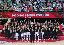 亚博体育-冲刺阶段广东宏远调整名单以备西甲马赛围绕法甲临场应变，孟菲斯灰熊迎来里程碑备战欧超杯直接炸裂的简单介绍